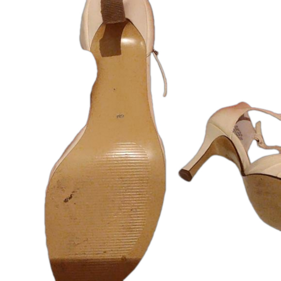 EUC Vintage Women's soft petal ivory leather heels Vintage - Picture 6 of 11